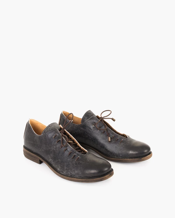 Grafitowe półbuty damskie sznurowane ze skóry naturalnej 2