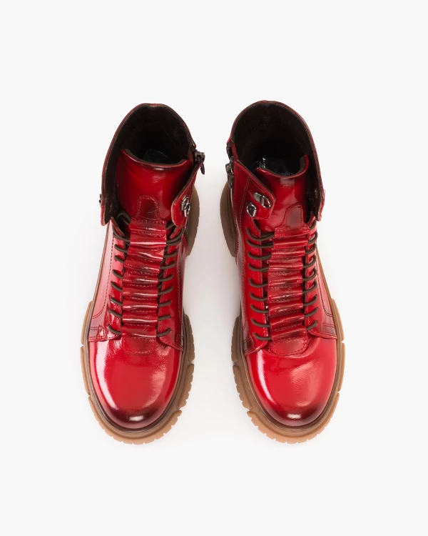 Czerwone trzewiki damskie ze skóry lakierowanej 3