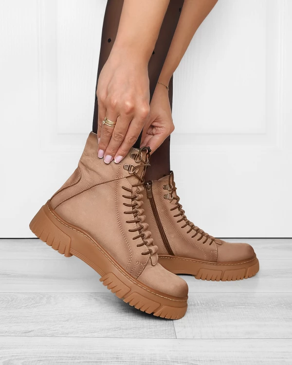 Beżowe trzewiki damskie z naturalnej skóry nubukowej