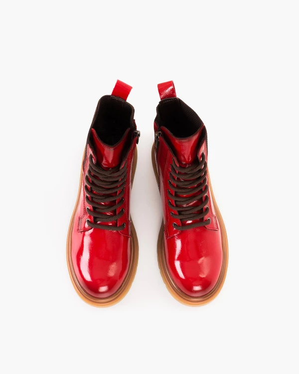 Czerwone trzewiki damskie ze skóry lakierowanej 3