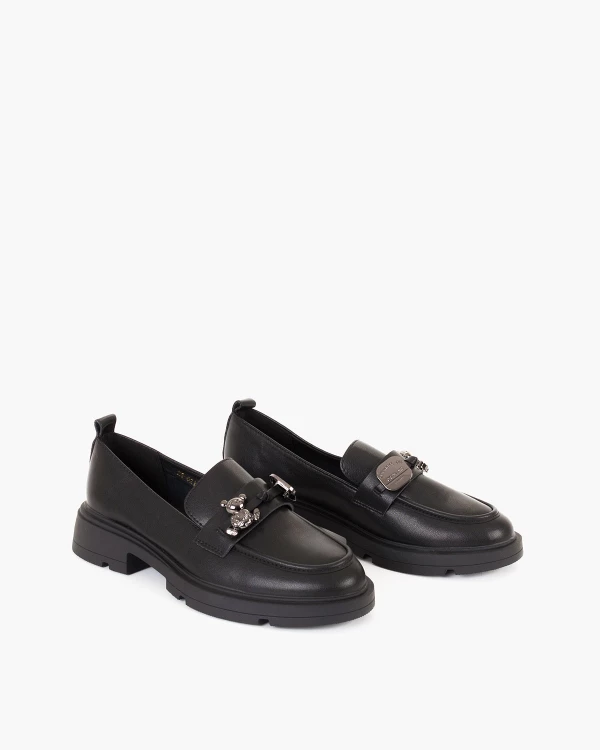 Czarne mokasyny damskie skórzane na obcasie 2