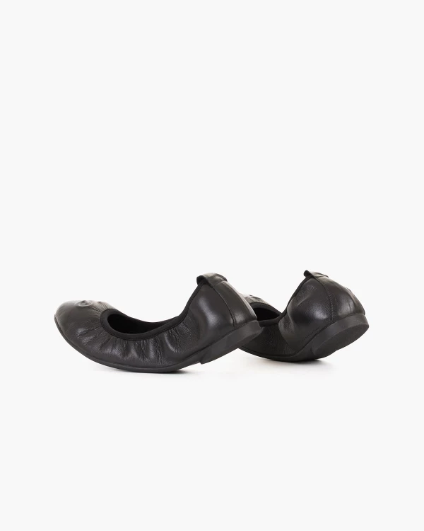 Czarne baleriny damskie ze skóry licowej 4