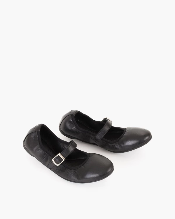 Czarne baleriny damskie skórzane z klamrą