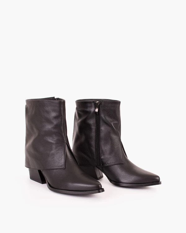 Czarne kowbojki damskie ze skóry licowej na klocku 2