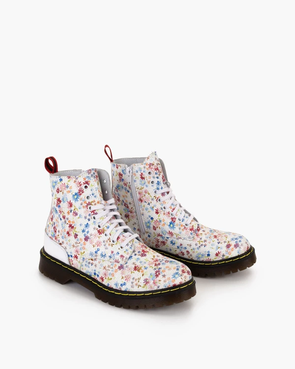 Białe trzewiki damskie skórzane martensy z motywem kwiatowym 2