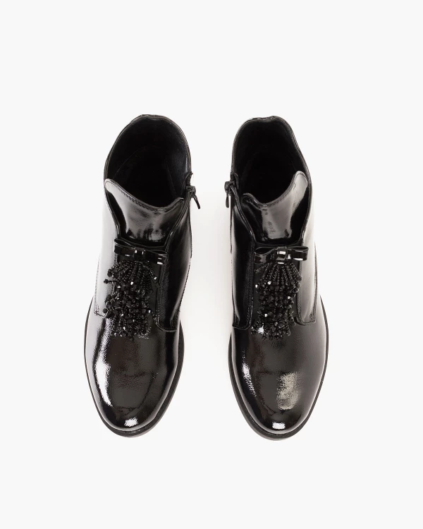 Czarne botki ze skóry ekologicznej z frędzlami 3