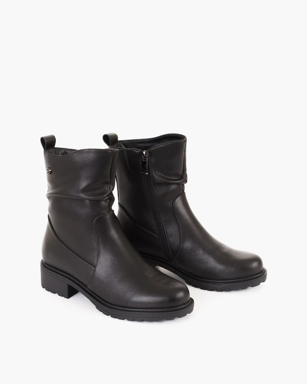 Czarne botki damskie z naturalnej skóry licowej 2