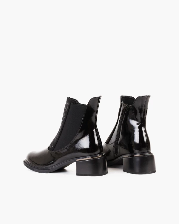 Czarne botki damskie ze skóry ekologicznej na klocku 4