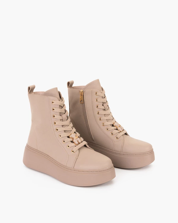 Beżowe trzewiki damskie skórzane na platformie 2