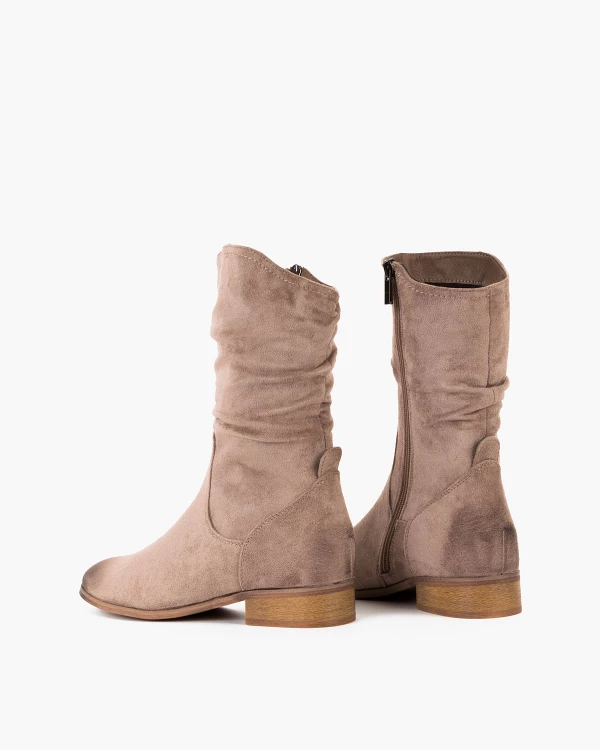 Beżowe botki damskie z eko-zamszu z wysoką cholewką 4