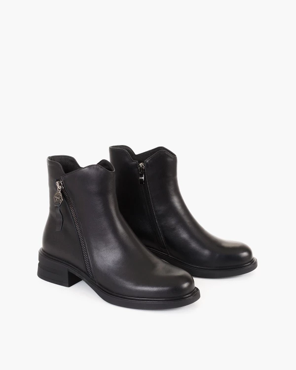 Czarne sztyblety damskie skórzane na klocku 2