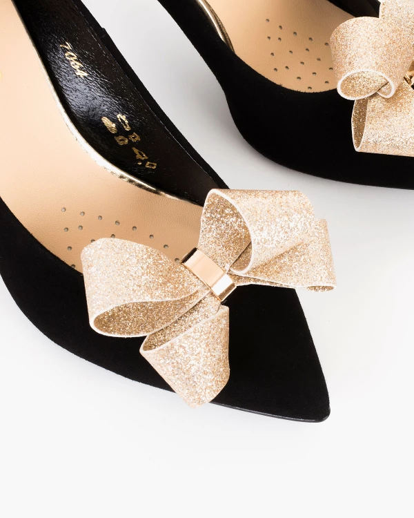 Złote kokardy do butów z brokatem