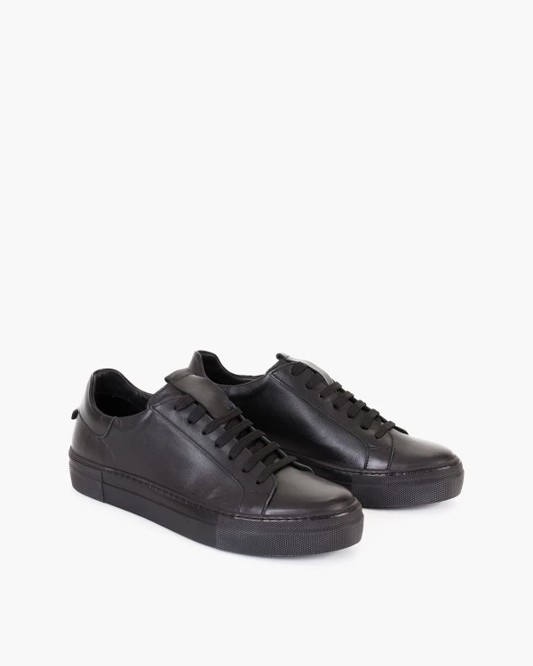 Czarne trampki damskie ze skóry licowej 2