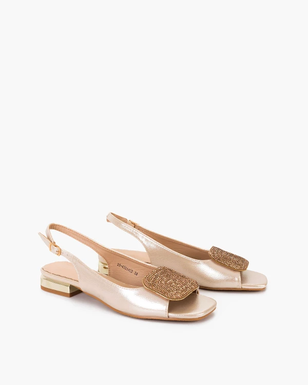 Złote sandałki ze skóry ekologicznej na klocku 2