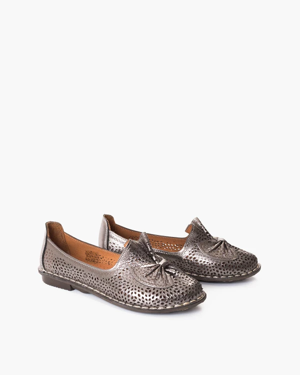 Grafitowe półbuty damskie skórzane z kokardą 2