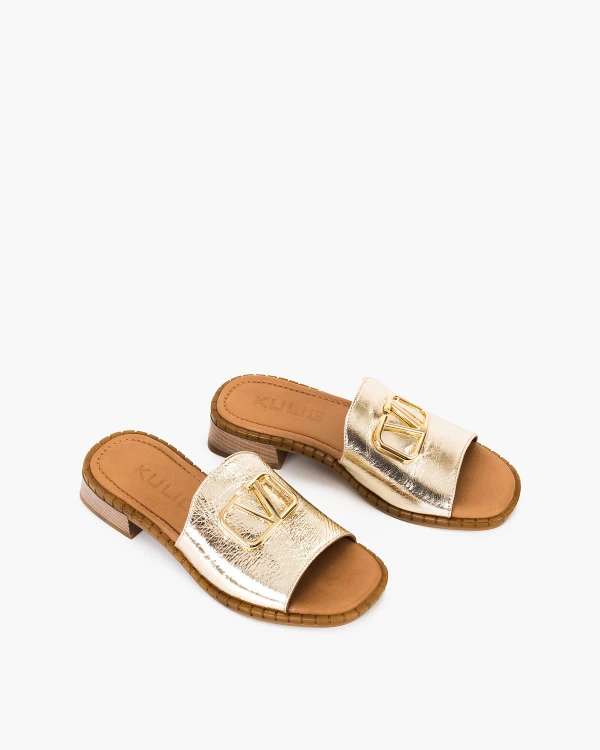 Złote klapki damskie skórzane na klocku