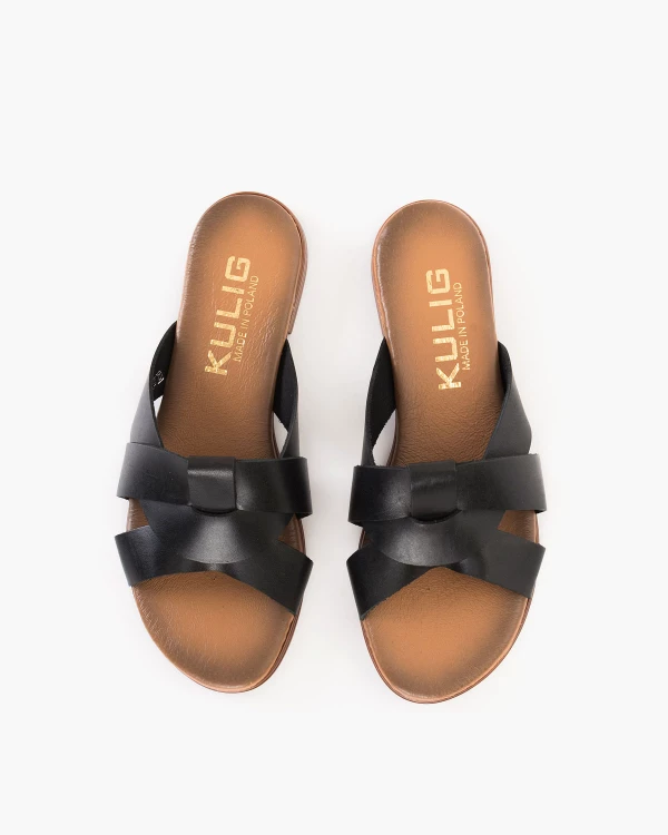 Czarne klapki damskie z naturalnej skóry licowej 3