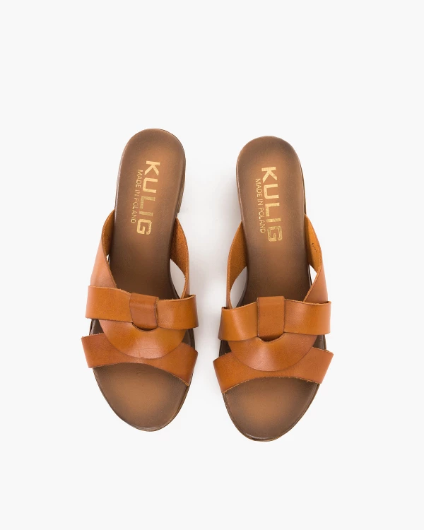 Brązowe klapki damskie ze skóry licowej na klocku 3