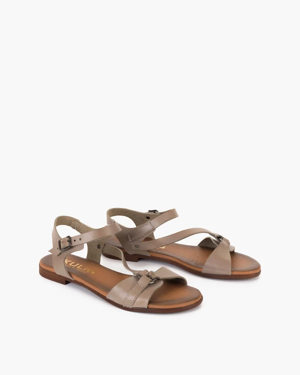 Ciemnobeżowe sandały damskie skórzane na niskim obcasie 2