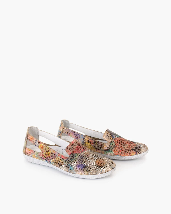 Wielokolorowe mokasyny skórzane z motywem kwiatowym 2