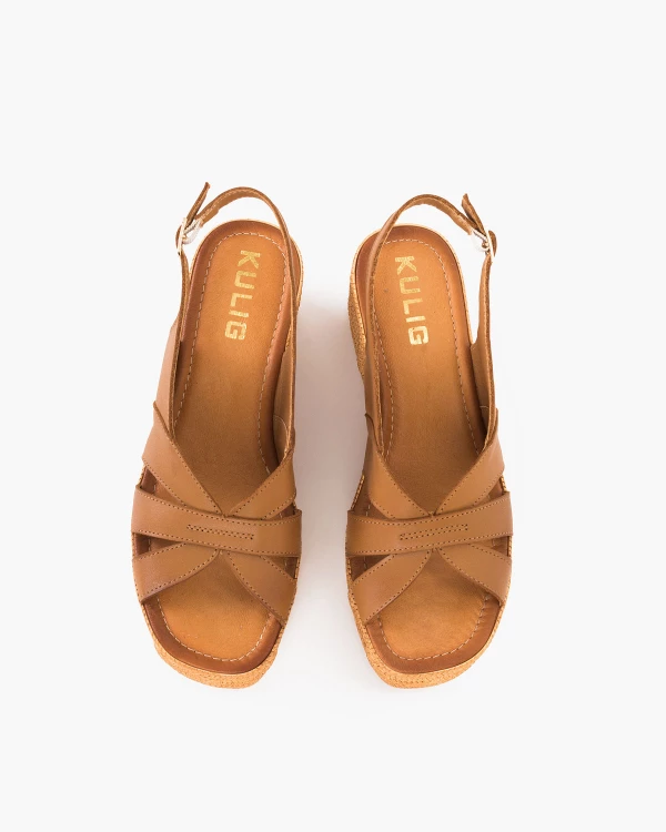 Brązowe sandały z naturalnej skóry licowej na koturnie 3