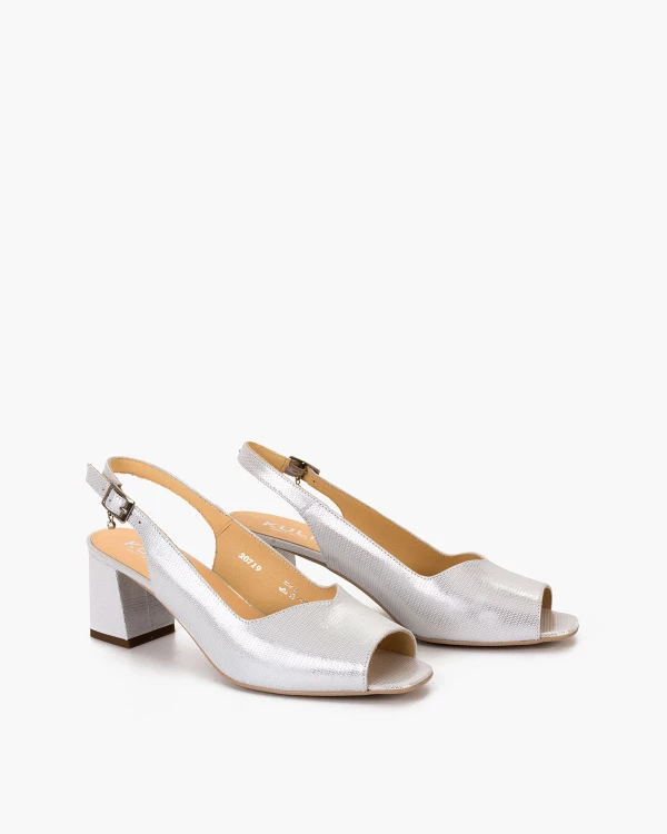 Srebrne sandały ze skóry naturalnej na słupku 2