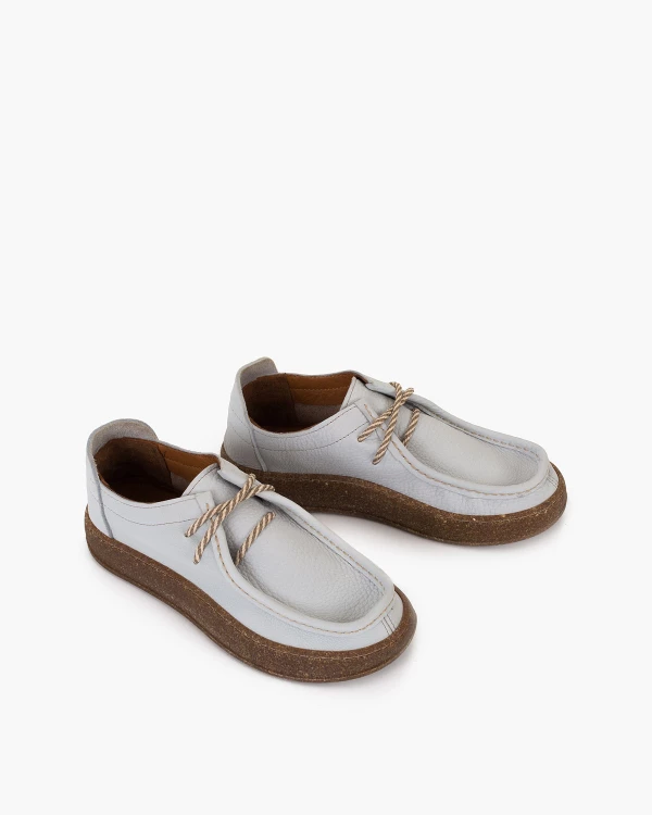 Szare półbuty damskie wiązane ze skóry nubukowej