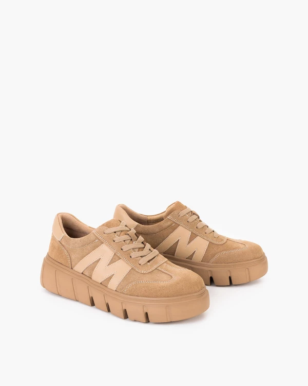 Beżowe adidasy damskie sznurowane ze skóry zamszowej 2