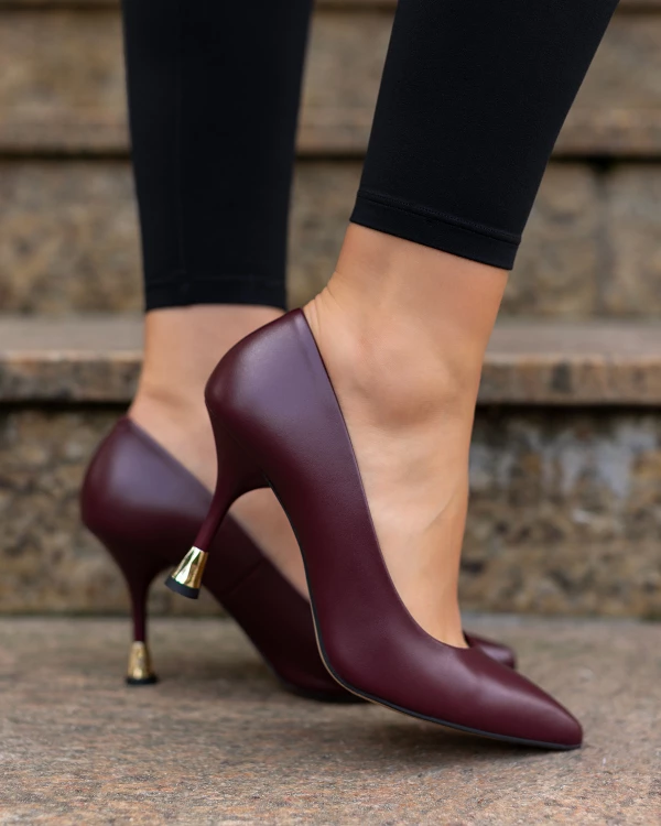 Bordowe czółenka damskie ze skóry licowej na szpilce 3