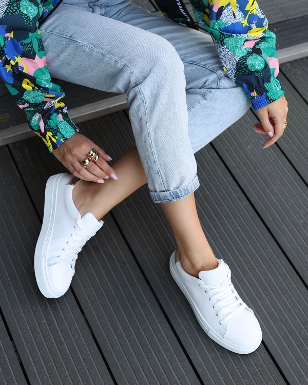 Białe trampki damskie z naturalnej skóry licowej na platformie 4