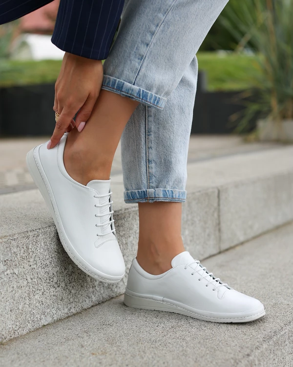 Białe półbuty sportowe damskie z naturalnej skóry licowej