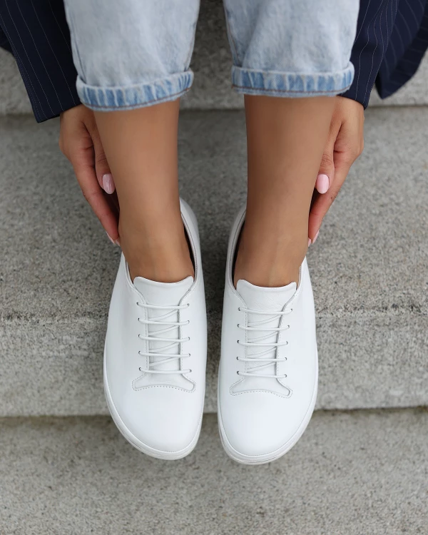 Białe półbuty sportowe damskie z naturalnej skóry licowej 3
