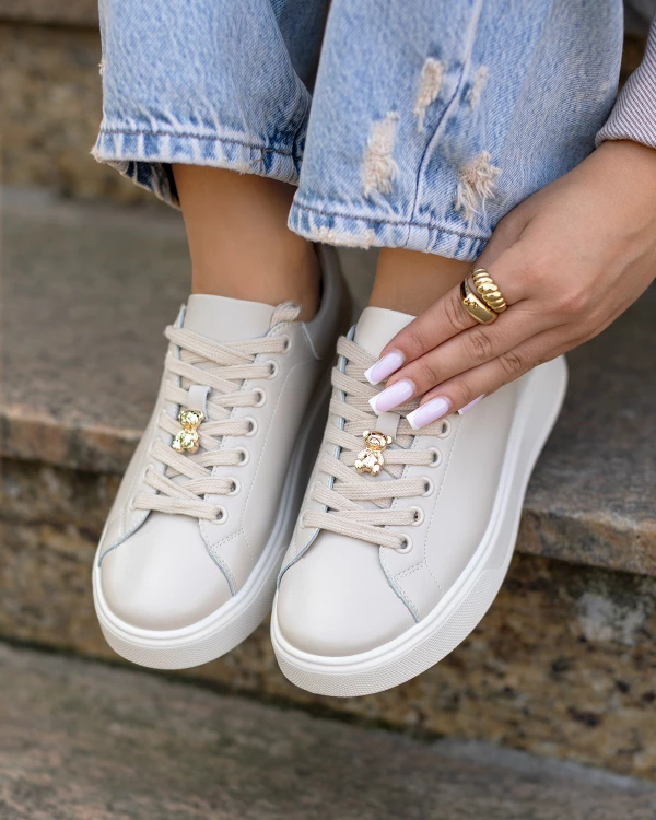 Jasnobeżowe trampki damskie skórzane na platformie