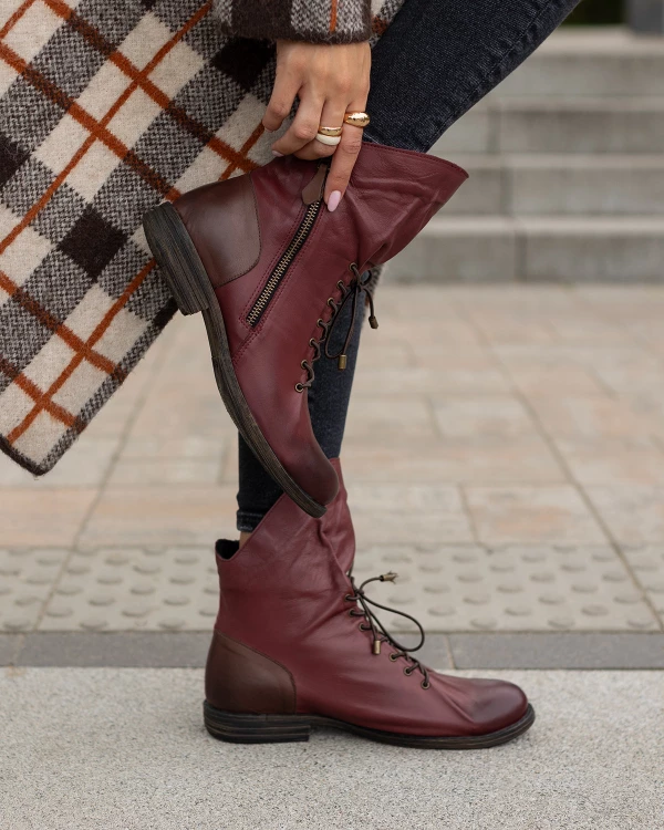Bordowe trzewiki damskie ze skóry naturalnej na niskim obcasie 4