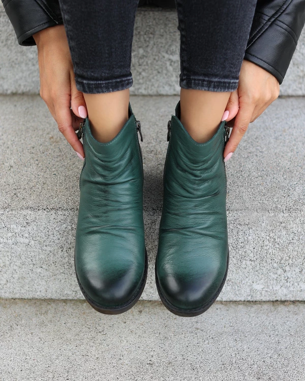 Zielone botki damskie z naturalnej skóry licowej