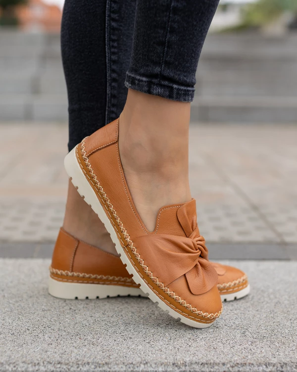 Rude półbuty damskie ze skóry licowej z kokardą 4