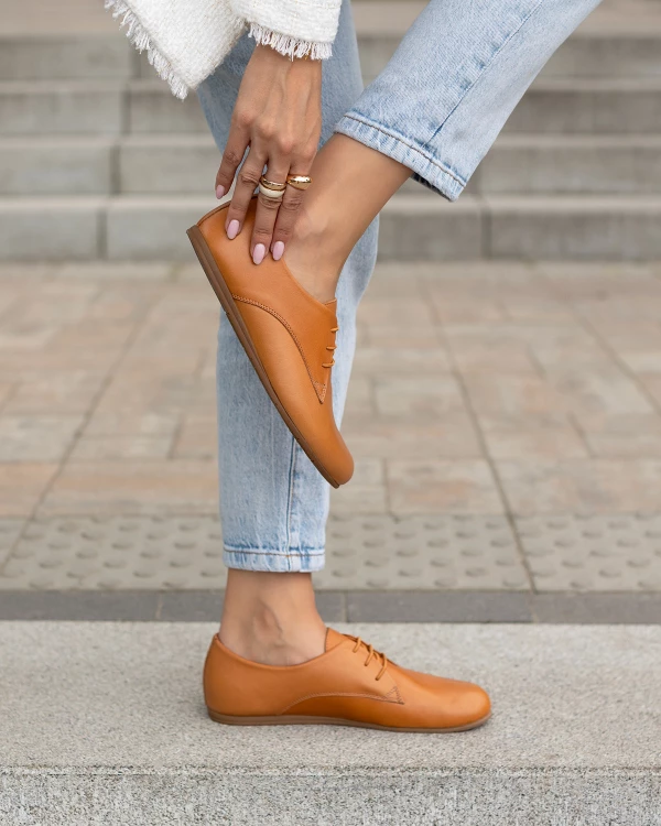 Rude półbuty damskie sznurowane ze skóry licowej 4