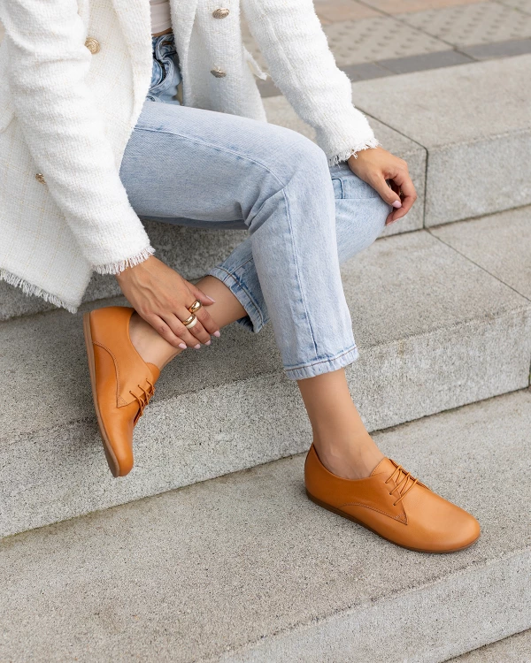 Rude półbuty damskie sznurowane ze skóry licowej 2