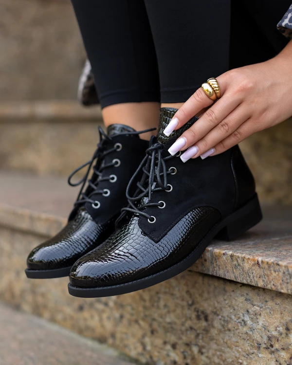 Czarne trzewiki damskie ze skóry ekologicznej 3