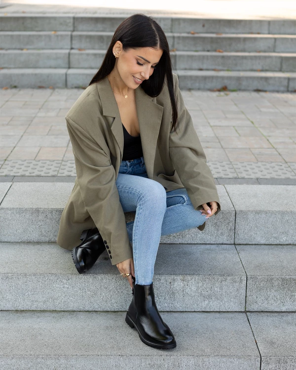 Czarne botki ze skóry ekologicznej na niskim obcasie 2