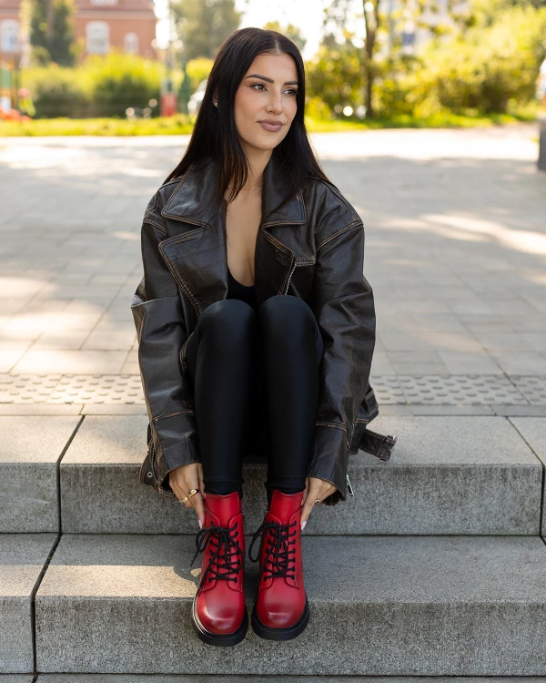 Czerwone botki sznurowane z naturalnej skóry licowej na klocku 2