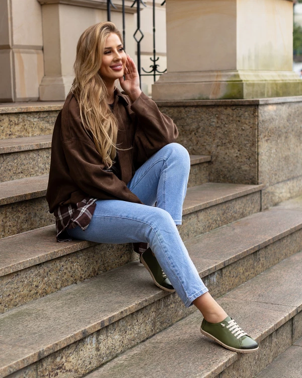 Oliwkowe półbuty sportowe sznurowane ze skóry licowej 2