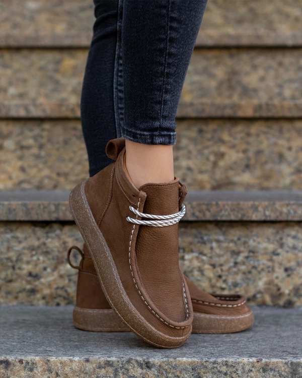 Brązowe trzewiki damskie ze skóry naturalnej 3