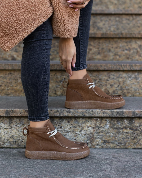 Brązowe trzewiki damskie ze skóry naturalnej 4