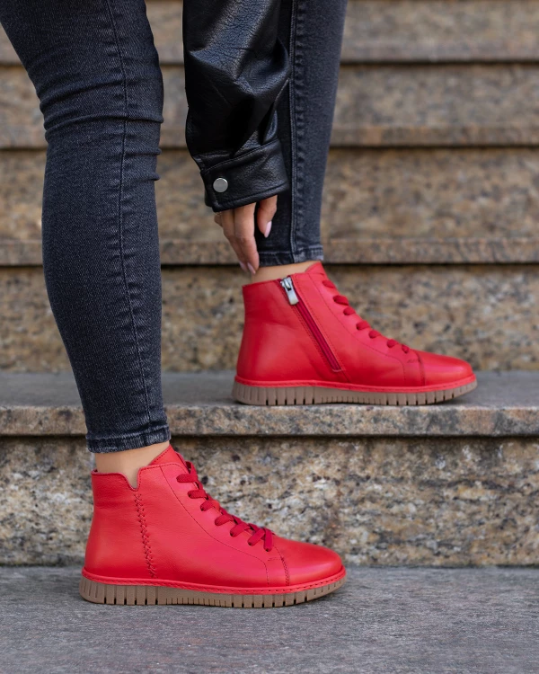 Czerwone botki damskie sznurowane ze skóry licowej 3