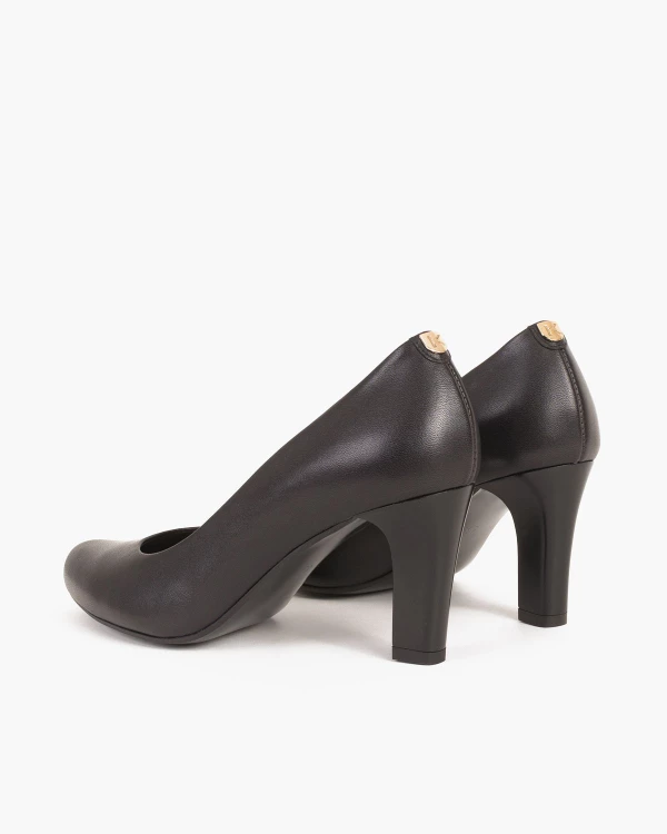 Czarne czółenka skórzane na słupku 024 4