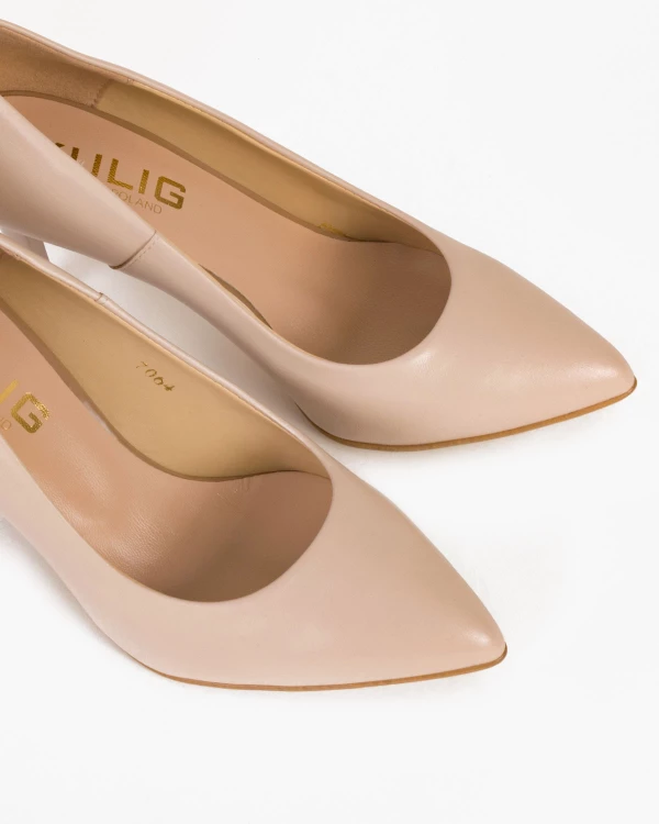 Beżowe czółenka skórzane na szpilce 024 2