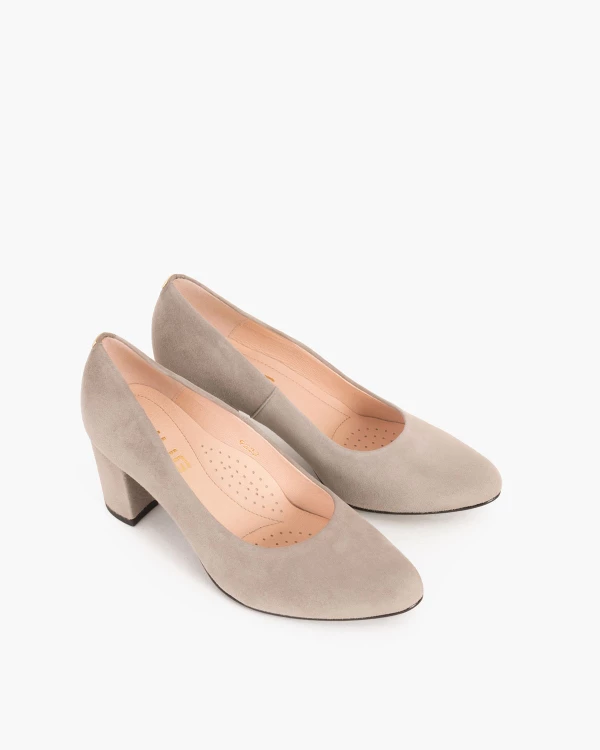 Szare czółenka zamszowe na słupku 024 2