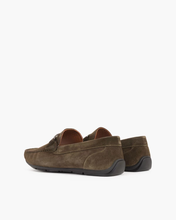 Oliwkowe mokasyny męskie nubukowe z klamrą 4