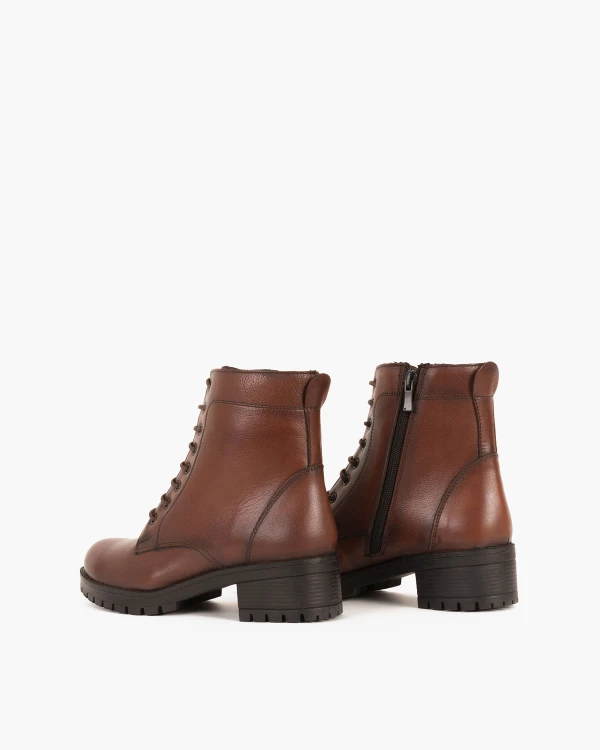 Brązowe trzewiki damskie skórzane 2